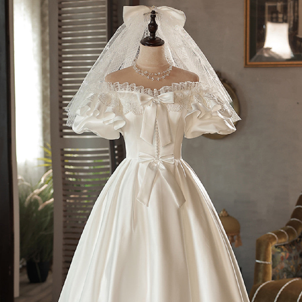 Robe de mariée légère en satin inspiration vintage