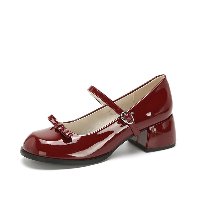 Chaussures style français « Mary Jane » pour femmes **Découvrez l’Élégance le Confort et le Style À Vos Pieds !**

Apportez une touche de sophistication à votre garde-robe avec nos escarpins au design épuré et moderne. Confectionnés avec soin, ces