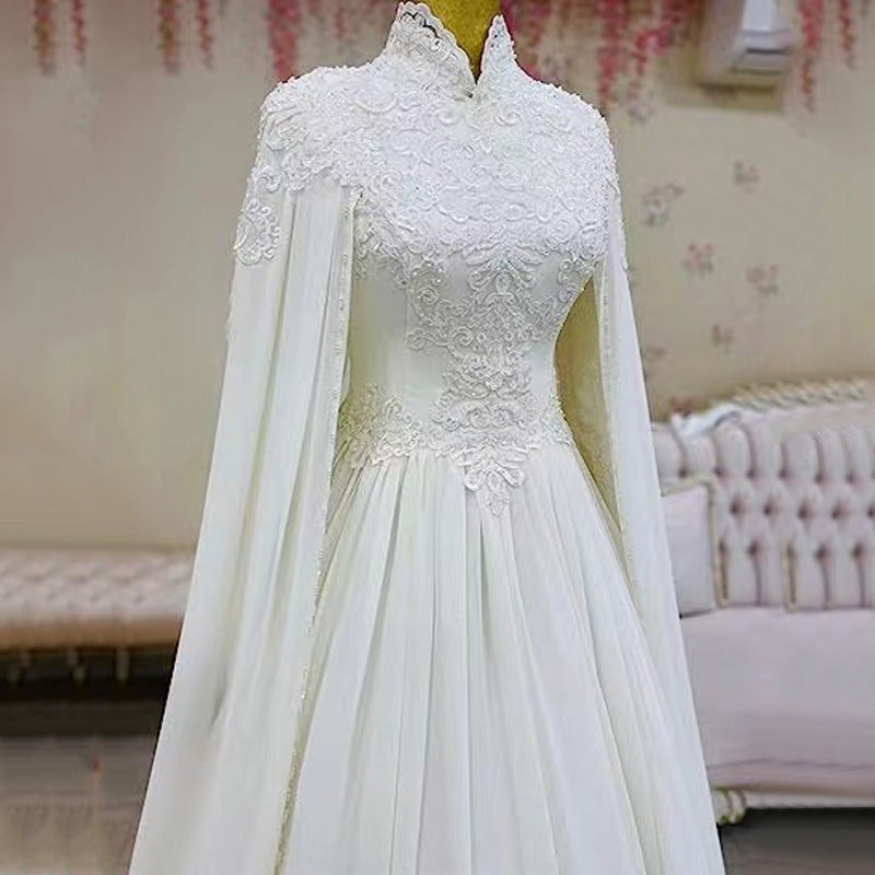 Découvrez notre Élégante Robe de Mariée en Dentelle !