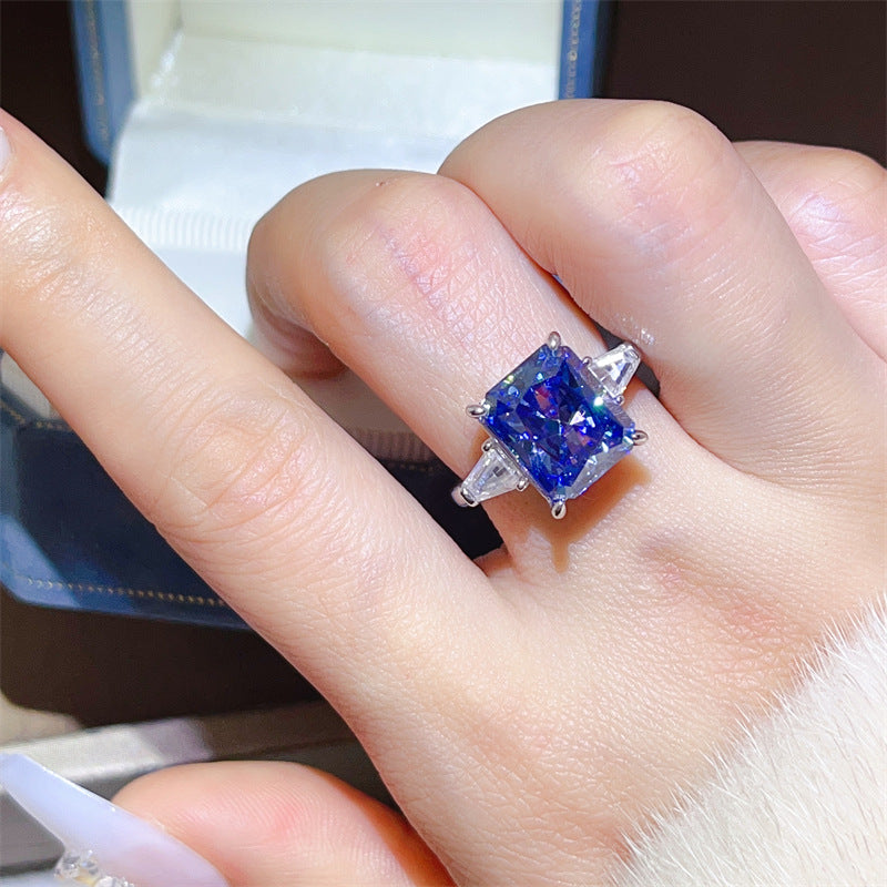 Sublime Bague en Moissanite Bleue Éblouissante bleu saphir